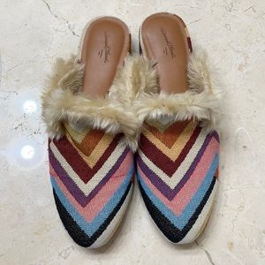 Faux fur lined mules / slides